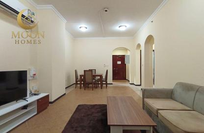 Apartment - 2 Bedrooms - 2 Bathrooms for rent in Musheireb - Musheireb - Doha