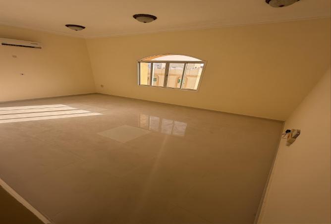 55827009 - Property Image 2