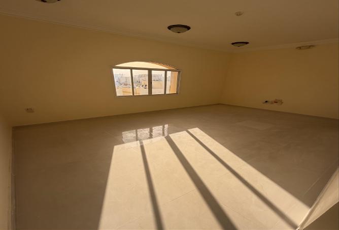 55827009 - Property Image 3