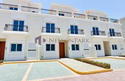 فيلا - 5 غرف نوم - 4 حمامات للايجار في حدائق فلورستا - حدائق فلورستا - جزيرة اللؤلؤة - الدوحة