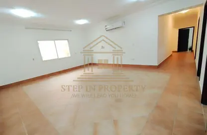 Apartment - 3 Bedrooms - 3 Bathrooms for rent in Anas Street - Fereej Bin Mahmoud North - Fereej Bin Mahmoud - Doha