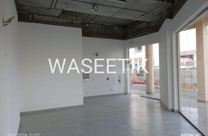 Shop - Studio - 1 Bathroom for rent in West Walk - Al Waab - Doha