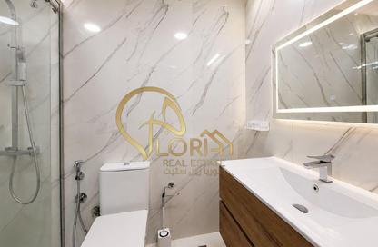 Apartment - 2 Bedrooms - 3 Bathrooms for sale in Lusail Marina Heights - Marina District - Lusail Apartment - 2 Bedrooms - 3 Bathrooms for sale in Lusail Marina Heights - Marina District - Lusail