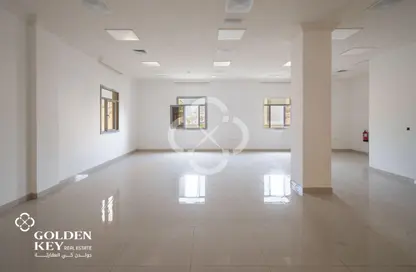 Office Space - Studio - 4 Bathrooms for rent in Bin Omran - Fereej Bin Omran - Doha