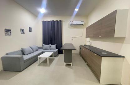 Apartment - 1 Bedroom - 1 Bathroom for rent in Al Dafna - Al Dafna - Doha