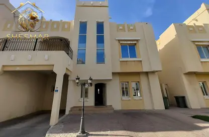 فيلا - 5 غرف نوم - 4 حمامات للايجار في المعمورة - المعمورة - الدوحة