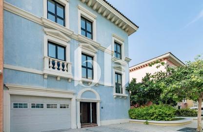 Townhouse - 3 Bedrooms - 4 Bathrooms for rent in Carnaval - Qanat Quartier - The Pearl Island - Doha