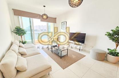 Apartment - 1 - 1 for rent in Viva West - Viva Bahriyah - The Pearl Island - Doha Apartment - 1 - 1 for rent in Viva West - Viva Bahriyah - The Pearl Island - Doha