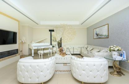 Apartment - 2 Bedrooms - 2 Bathrooms for sale in East Porto Drive - Porto Arabia - The Pearl Island - Doha