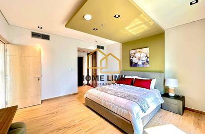 Apartment - 1 Bedroom - 2 Bathrooms for rent in Marina Tower 23 - Marina District - Lusail