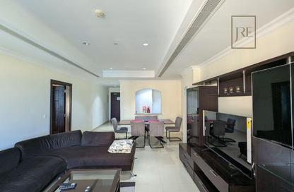Apartment - 1 Bedroom - 2 Bathrooms for rent in East Porto Drive - Porto Arabia - The Pearl Island - Doha