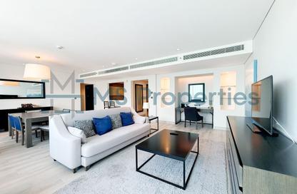 Apartment - 2 Bedrooms - 3 Bathrooms for rent in West Bay Tower - West Bay - West Bay - Doha