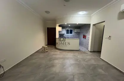 Apartment - 2 Bedrooms - 2 Bathrooms for rent in Hiteen Street - Al Muntazah - Doha