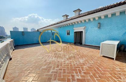 Apartment - 2 Bedrooms - 4 Bathrooms for rent in Mercato - Qanat Quartier - The Pearl Island - Doha