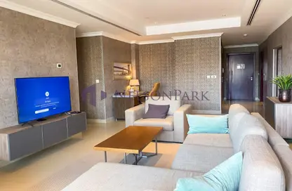 Apartment - 2 Bedrooms - 3 Bathrooms for rent in West Porto Drive - Porto Arabia - The Pearl Island - Doha