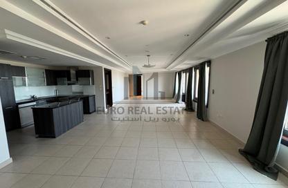 Apartment - 2 Bedrooms - 4 Bathrooms for rent in East Porto Drive - Porto Arabia - The Pearl Island - Doha
