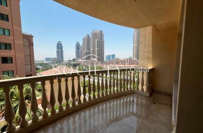 Apartment - 2 Bedrooms - 3 Bathrooms for rent in West Porto Drive - Porto Arabia - The Pearl Island - Doha