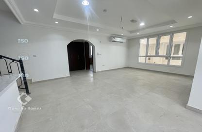 Villa - 5 Bedrooms - 6 Bathrooms for rent in Muraikh - AlMuraikh - Doha