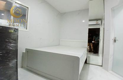 Apartment - Studio - 1 Bathroom for rent in Umm Ghuwailina 4 - Umm Ghuwailina - Doha