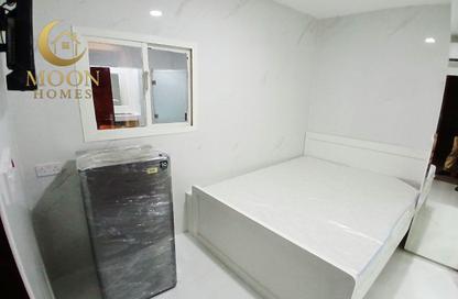 Apartment - Studio - 1 Bathroom for rent in Umm Ghuwailina 4 - Umm Ghuwailina - Doha