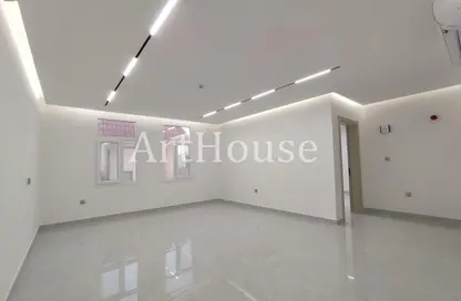 Apartment - 1 Bedroom - 2 Bathrooms for rent in Fereej Kulaib - Doha