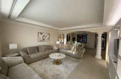 Townhouse - 2 Bedrooms - 3 Bathrooms for rent in Porto Arabia Townhouses - Porto Arabia - The Pearl Island - Doha