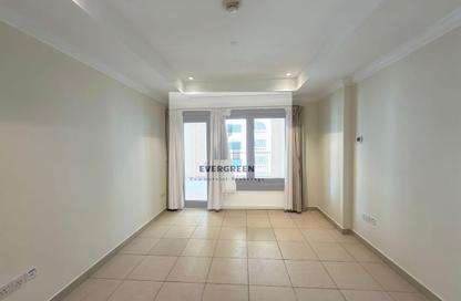 Apartment - 1 Bedroom - 2 Bathrooms for rent in East Porto Drive - Porto Arabia - The Pearl Island - Doha Apartment - 1 Bedroom - 2 Bathrooms for rent in East Porto Drive - Porto Arabia - The Pearl Island - Doha