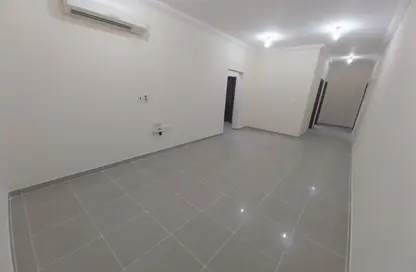 شقة - 2 غرف نوم - 2 حمامات للايجار في شارع انس - فريج بن محمود الشمالي - فريج بن محمود - الدوحة شقة - 2 غرف نوم - 2 حمامات للايجار في شارع انس - فريج بن محمود الشمالي - فريج بن محمود - الدوحة