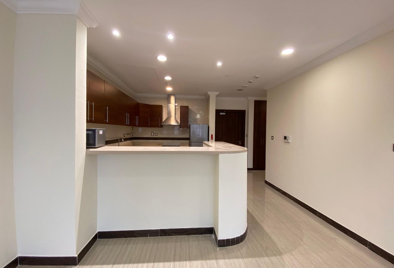 High-Floor 2 BHK S.F Apartment | Balcony | 9,999qr thumbnail 5