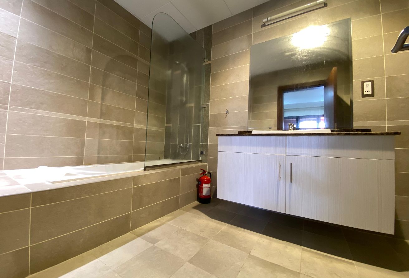 High-Floor 2 BHK S.F Apartment | Balcony | 9,999qr thumbnail 13