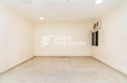 Labor Camp - Studio for rent in Umm Salal Mahammad - Umm Salal City - Doha
