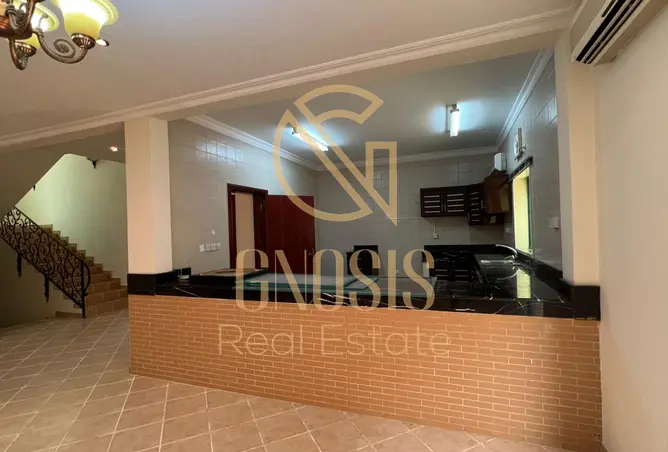 64200111 - Property Image 2