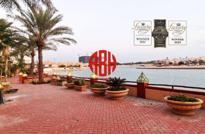 مجمع سكني - 5 غرف نوم - 6 حمامات للايجار في فلل واست باي لاغون - وست باي لاجون - بحيرة وست لاجون - الدوحة