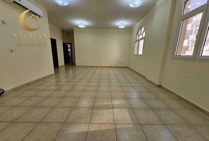 2OvmDu1Frge - Property Main Image