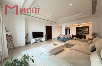 Apartment - 1 Bedroom - 2 Bathrooms for rent in East Porto Drive - Porto Arabia - The Pearl Island - Doha