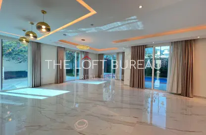 فيلا - 6 غرف نوم - 7 حمامات للايجار في حدائق فلورستا - حدائق فلورستا - جزيرة اللؤلؤة - الدوحة