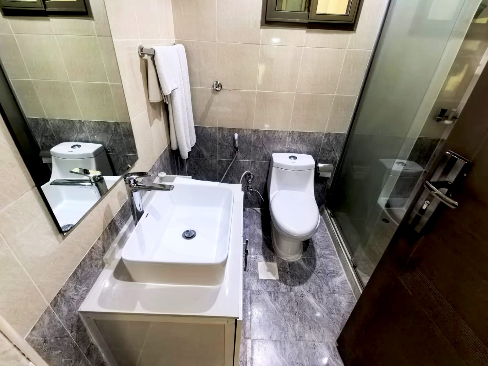 Spacious 6BHK FF Townhouse for Sale in Al Wukair thumbnail 9