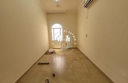 Villa - 1 Bedroom - 1 Bathroom for rent in Umm Al Seneem Street - Ain Khaled - Doha Villa - 1 Bedroom - 1 Bathroom for rent in Umm Al Seneem Street - Ain Khaled - Doha