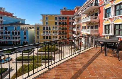 Apartment - 1 - 2 for sale in Carnaval - Qanat Quartier - The Pearl Island - Doha
