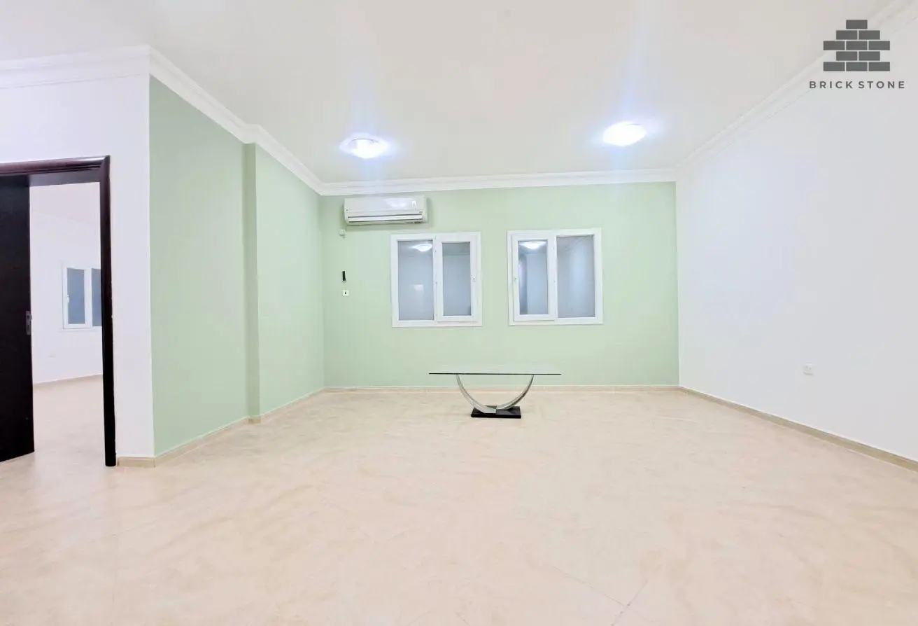 62182131 - Property Main Image