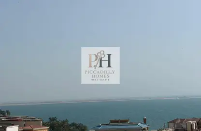 Apartment - 2 Bedrooms - 3 Bathrooms for rent in West Porto Drive - Porto Arabia - The Pearl Island - Doha