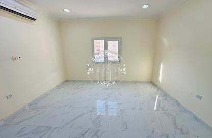Apartment - Studio - 1 Bathroom for rent in Al Nasr Street - Al Nasr - Doha Apartment - Studio - 1 Bathroom for rent in Al Nasr Street - Al Nasr - Doha