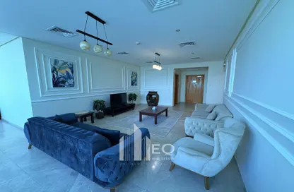 Apartment - 3 Bedrooms - 5 Bathrooms for rent in Zig Zag Tower A - Zig Zag Towers - West Bay - Doha