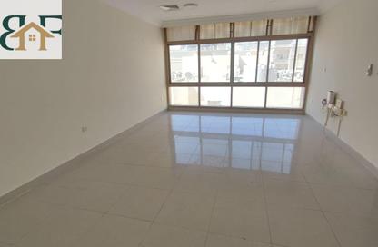 Apartment - 2 Bedrooms - 3 Bathrooms for rent in Al Sadd Road - Al Sadd - Doha