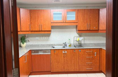 Apartment - 2 Bedrooms - 2 Bathrooms for rent in East Porto Drive - Porto Arabia - The Pearl Island - Doha
