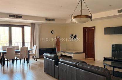 Apartment - 2 Bedrooms - 2 Bathrooms for rent in East Porto Drive - Porto Arabia - The Pearl Island - Doha