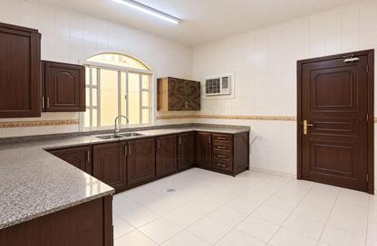 Compound - 4 - 3 for rent in Al Hadara Street - Al Thumama - Doha