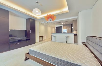 Apartment - Studio - 1 Bathroom for rent in Viva East - Viva Bahriyah - The Pearl Island - Doha