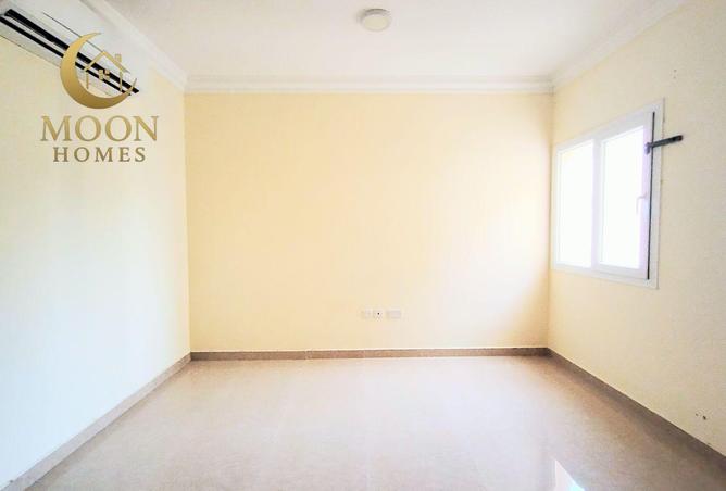 54494178 - Property Image 2