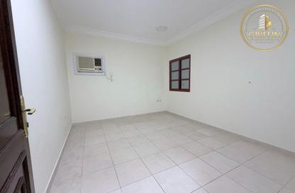 Apartment - 2 - 1 for rent in Downtown Al Mansoura - Al Mansoura - Doha Apartment - 2 - 1 for rent in Downtown Al Mansoura - Al Mansoura - Doha